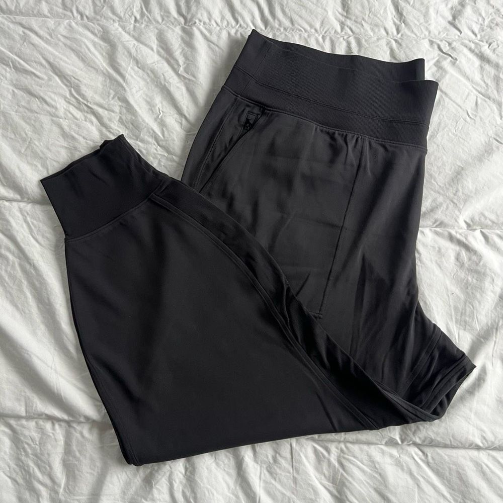 Athleta black jogger Venice 3x